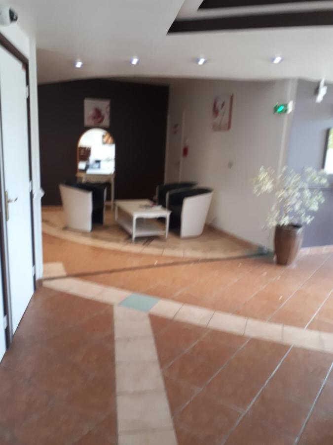 Hotel Albatros Mouans-Sartoux Exterior photo